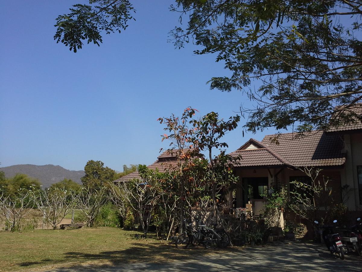 Jamjuree Garden Bed and Breakfast Ban Thung Ma Nieo Buitenkant foto