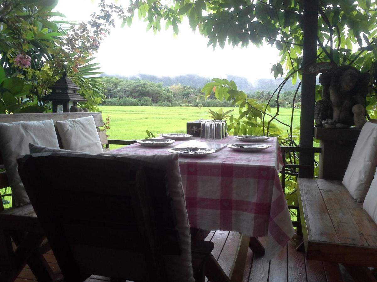 Jamjuree Garden Bed and Breakfast Ban Thung Ma Nieo Buitenkant foto